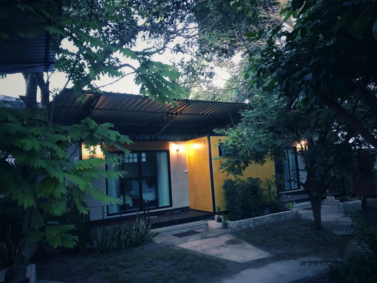 The Monkey Resort Donheang Pracsuap Khirikhan Kültér fotó